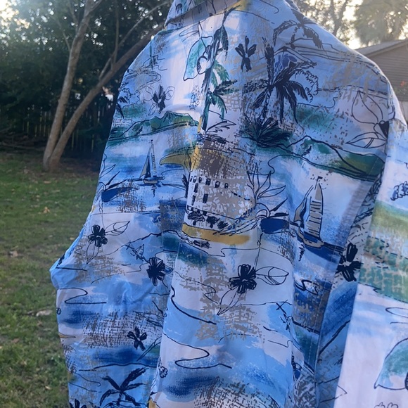 Rolls Royce island shirt - Picture 3 of 3